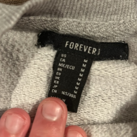Women’s forever 21 sweater - Picture 2 of 2